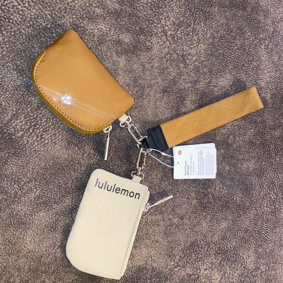 NEW LULULEMON Dual Pouch Wristlet